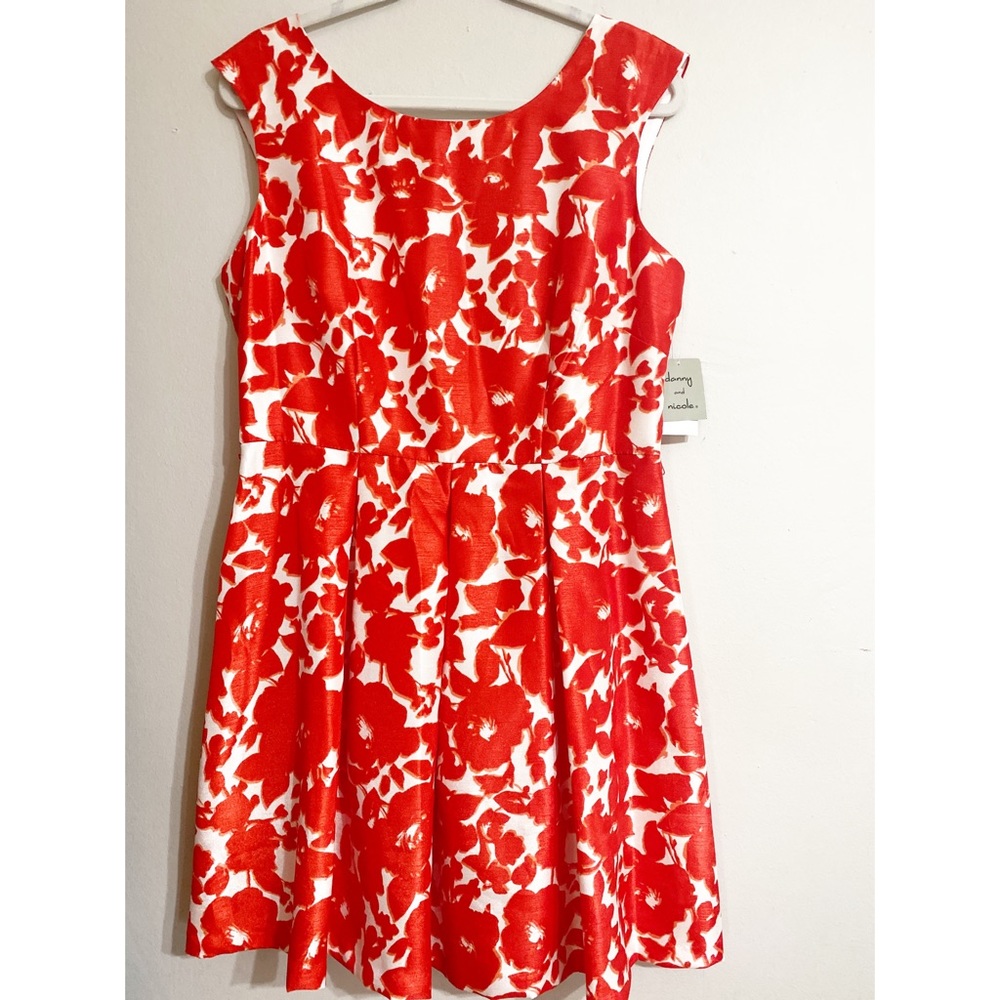 Danny and Nicole Floral Sleeveless Dress 14